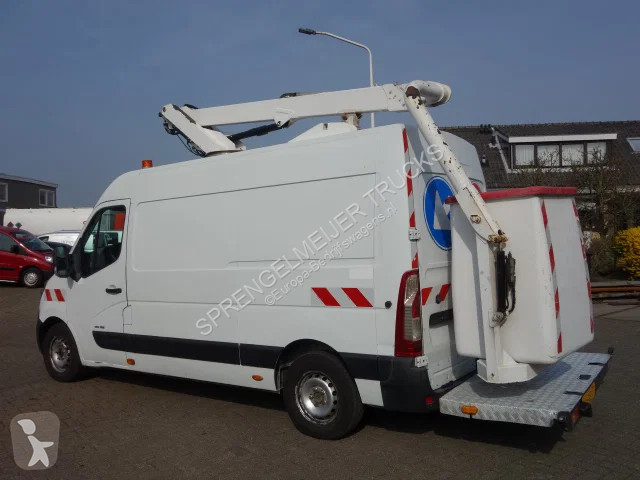 Samochód dostawczy Renault france elevateur...