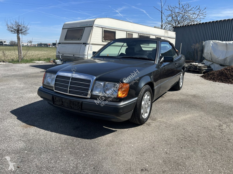 Furgoneta Mercedes E 300 Cabrio 24V