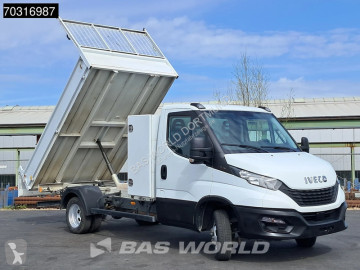 Con volquete Iveco