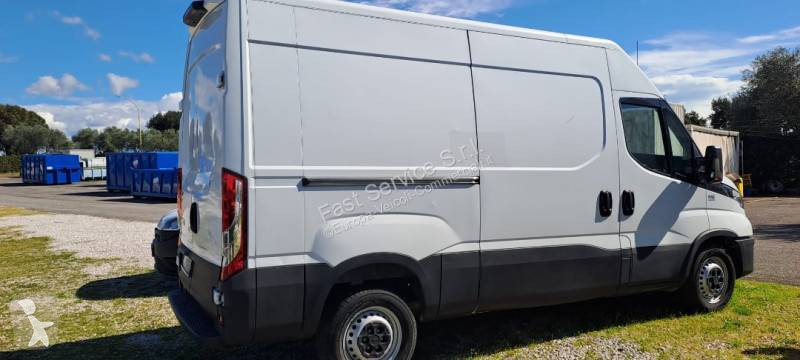 Furgoneta Iveco