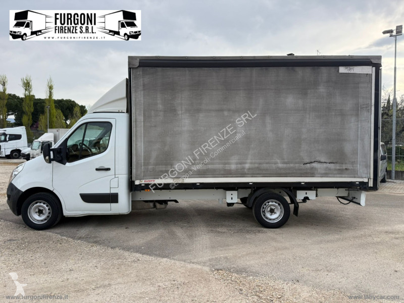 عربة نفعية Renault T35 2.3 dCi/130 TP...