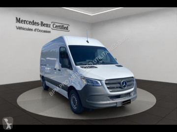 Fourgon Mercedes