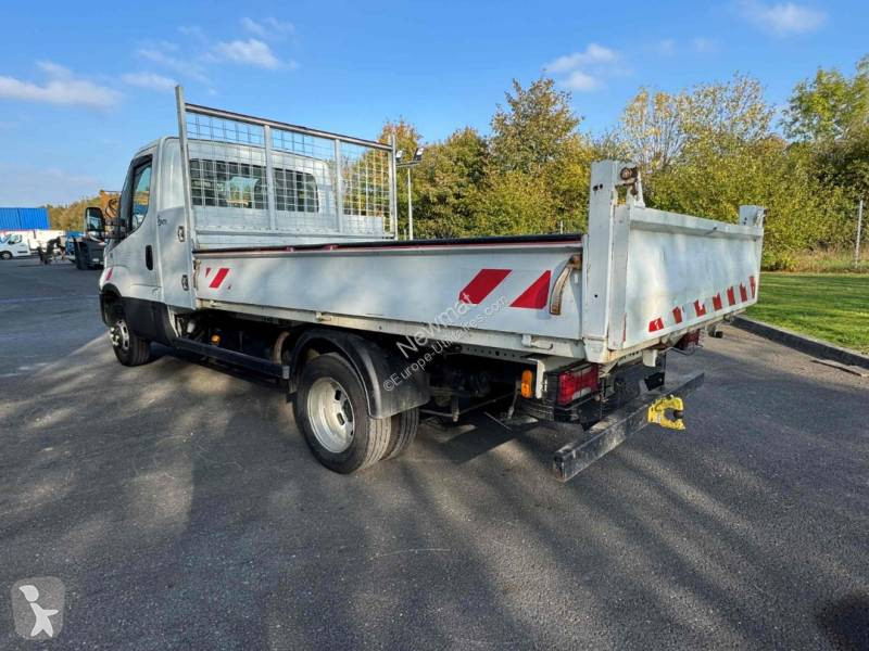 Véhicule utilitaire Iveco