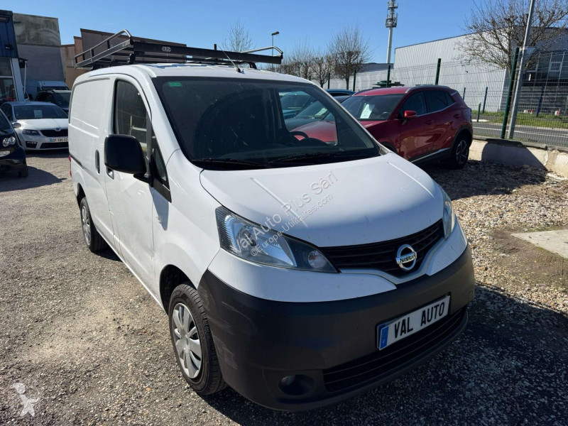 Samochód dostawczy Nissan
