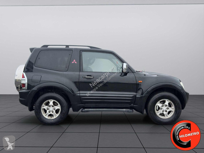 عربة نفعية Mitsubishi