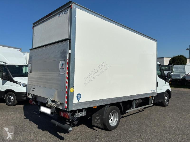 Véhicule utilitaire Iveco Moteur 3L00 160CV  37...
