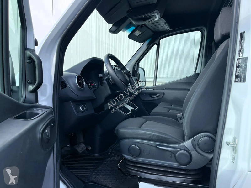 عربة نفعية Mercedes 317 *Carrier Xarios...