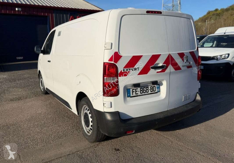 Véhicule utilitaire Peugeot