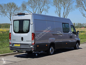 Caja cerrada Iveco