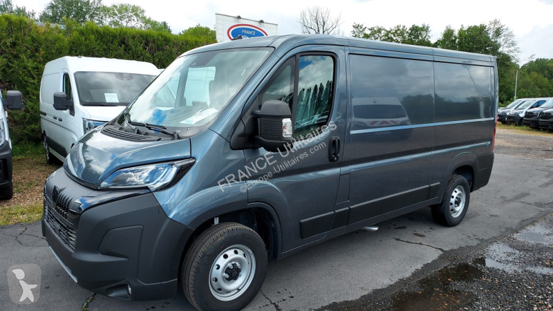 Véhicule utilitaire Peugeot BOXER FG GRIS FER...