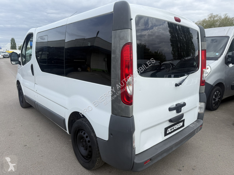Véhicule utilitaire Renault TRAFIC II PASSENGER...