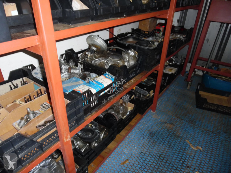 عربة نفعية Mercedes W123 W124 W201 SPARE PARTS...