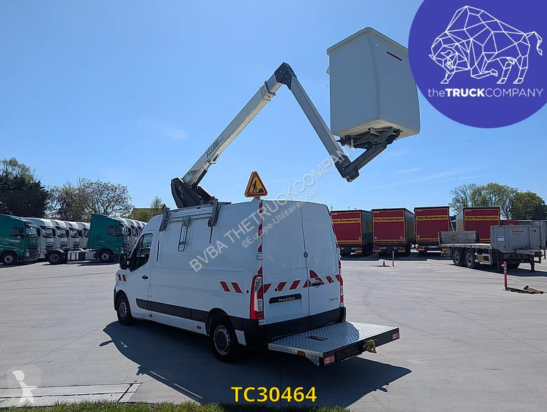 Samochód dostawczy Renault 145.35 nacelle klubb