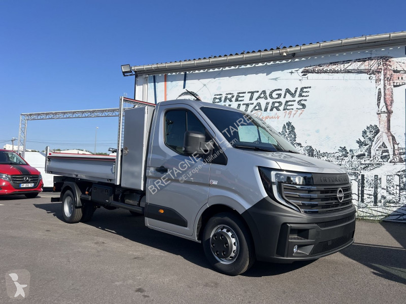 Furgoneta Nissan INTERSTAR CCB GRIS METAL BENNE...