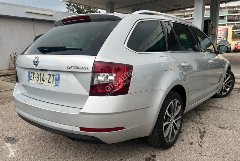 عربة نفعية Skoda OCTAVIA COMBI 1.4 TSI 150CH...