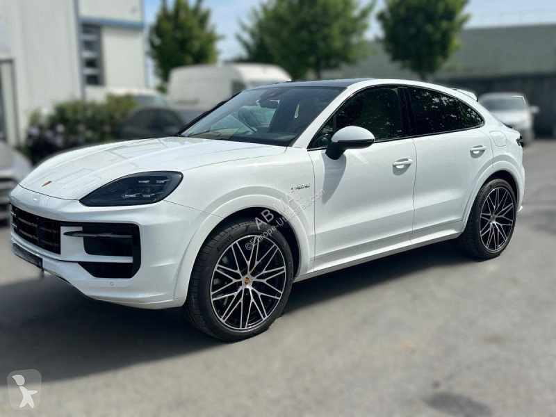 Samochód dostawczy Porsche 4WD 3.0i V6 E-HYBRID...