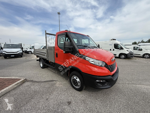 عربة نفعية Iveco DAILY 35C12 RIBALTABILE