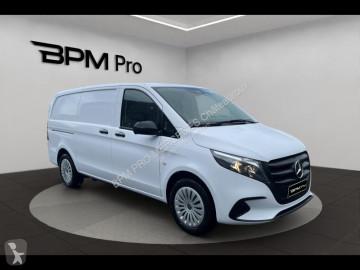 Furgon dostawczy Mercedes