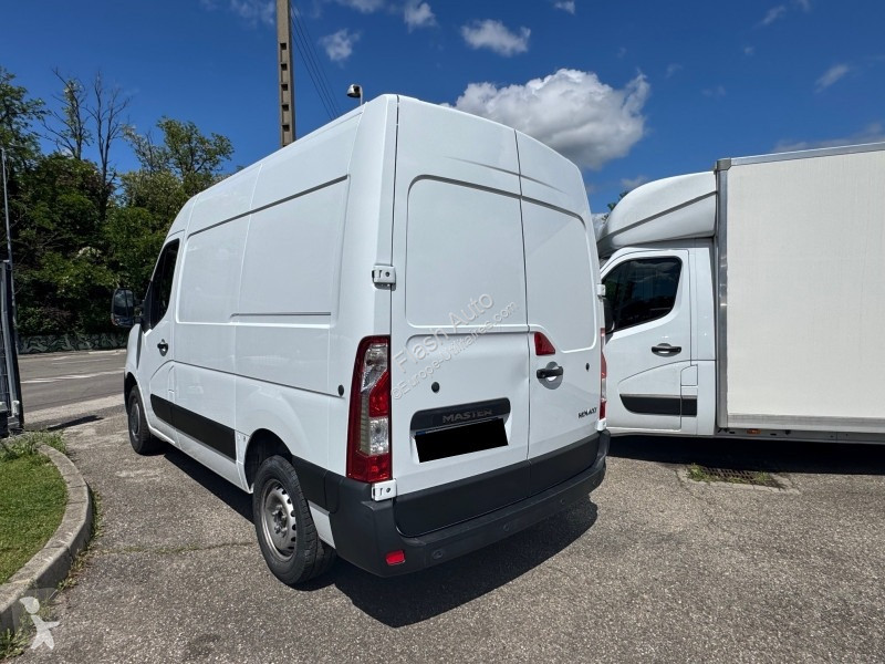 Véhicule utilitaire Renault MASTER III  L1H2...