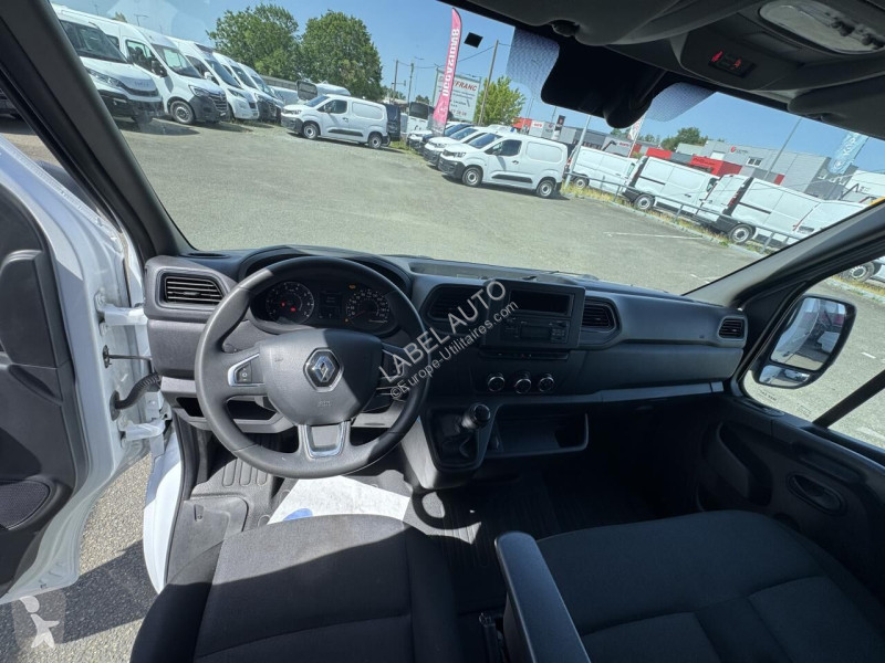 Véhicule utilitaire Renault 2.3