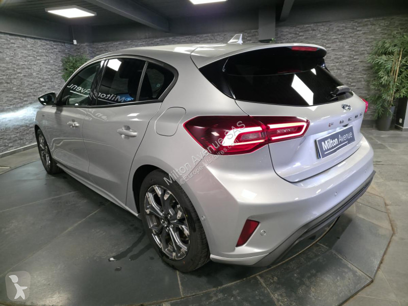 Véhicule utilitaire Ford FOCUS 1.0 EcoBoost...