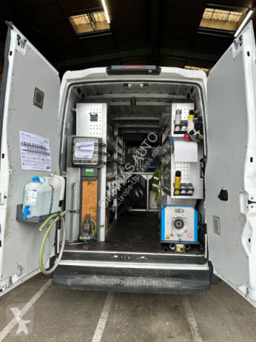 شاحنة طويلة Iveco