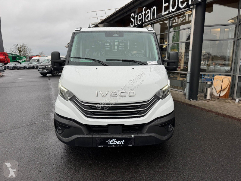 Nyttofordon Iveco 35C21 HA8 3.0L DoKa...