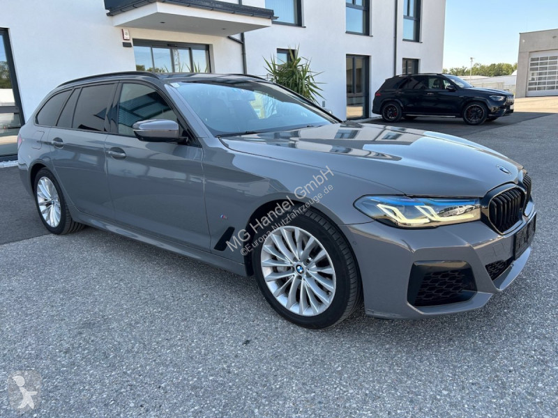 Véhicule utilitaire BMW 540 540iX Drive...