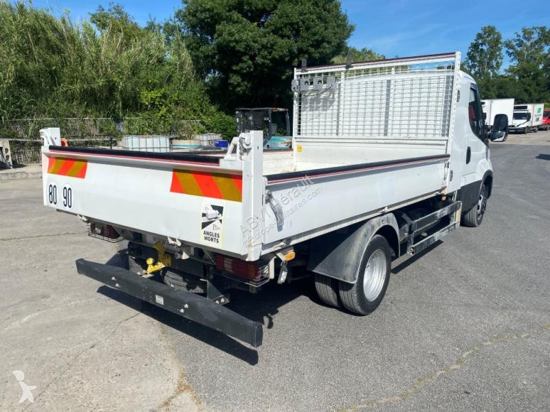 عربة نفعية Iveco 40C14N CNG BENNE 3M30 COFFRE...