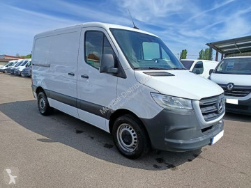 Fourgon Mercedes