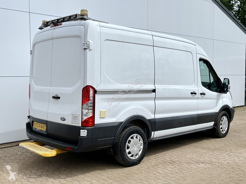 Véhicule utilitaire Ford 2.0 TDCI 130PK L2H2...