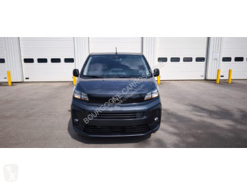 عربة نفعية مقفلة Opel