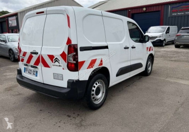 عربة نفعية مقفلة Citroën