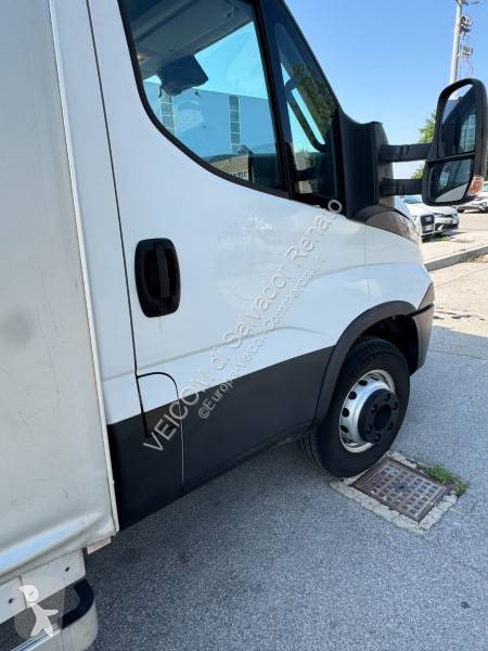 Furgoneta Iveco