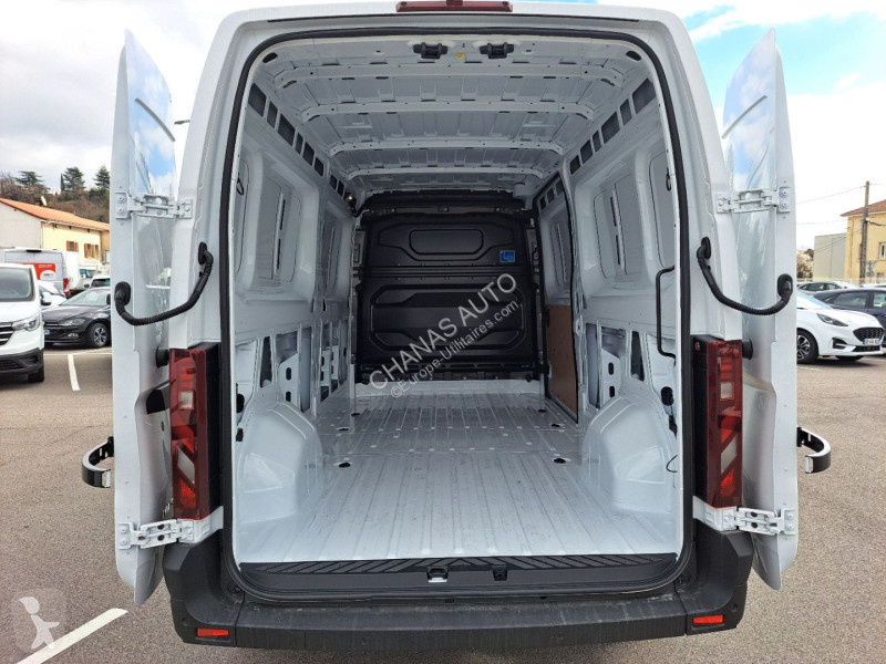 Furgoneta Renault 3T5 L3H2 BLUE DCI 150