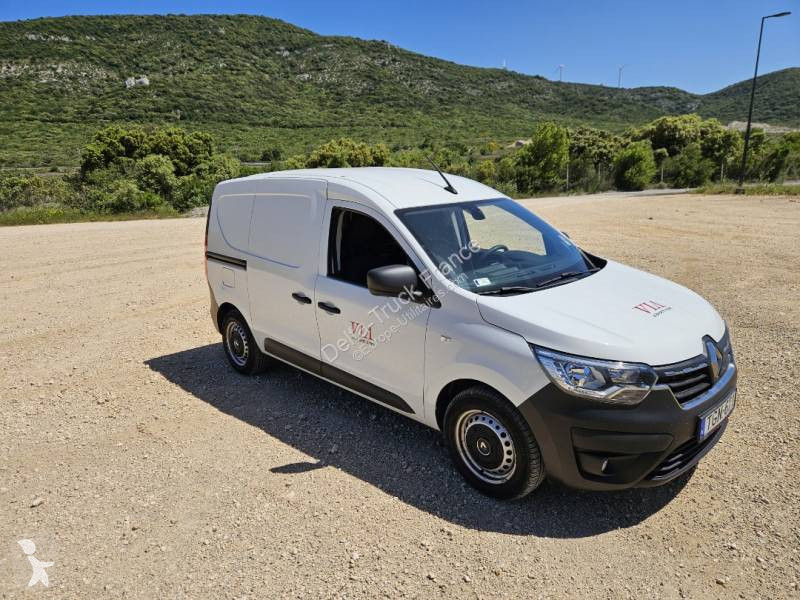 عربة نفعية Renault