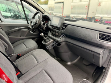 Renault mid-size van