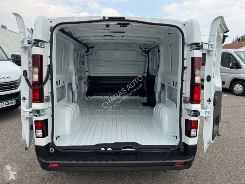 Bedrijfswagen Renault L2H1 3T DCI 150 AUTO RED...