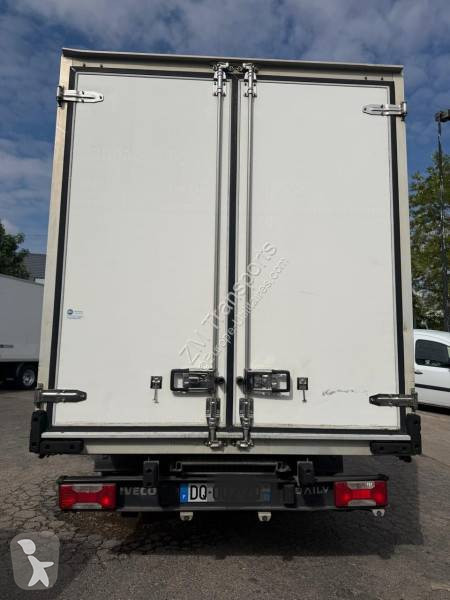 عربة نفعية Iveco