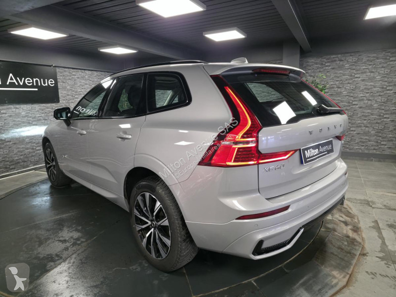 Samochód dostawczy Volvo XC60 B4 Micro-Hybride...