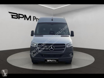 Fourgon Mercedes