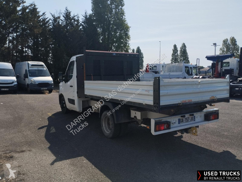 Samochód dostawczy Renault
