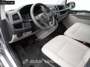 عربة نفعية مقفلة Volkswagen