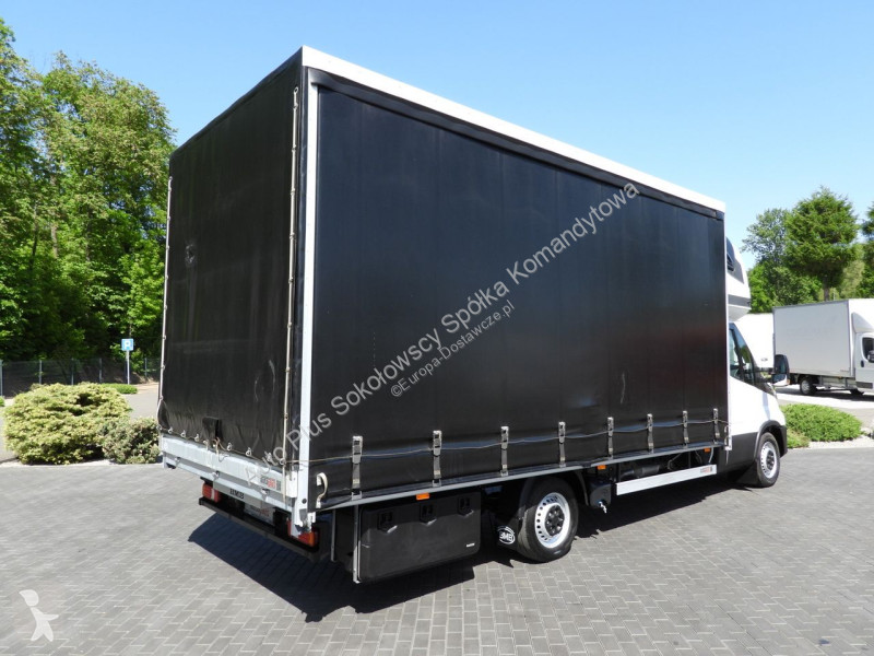 Furgoneta Iveco 35S18 DAILY