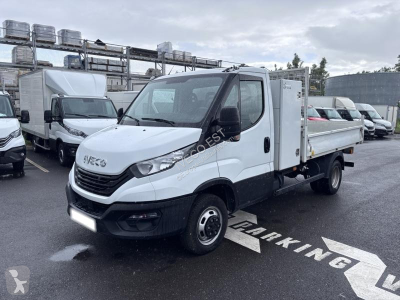 Véhicule utilitaire Iveco CCb 35C16H3.0 L -...