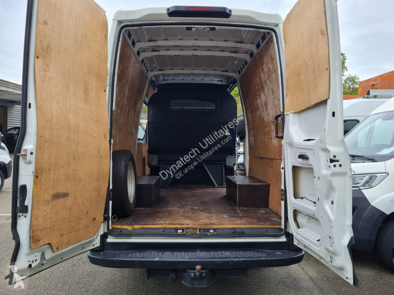 عربة نفعية Iveco DAILY 35C FG 35C14V12