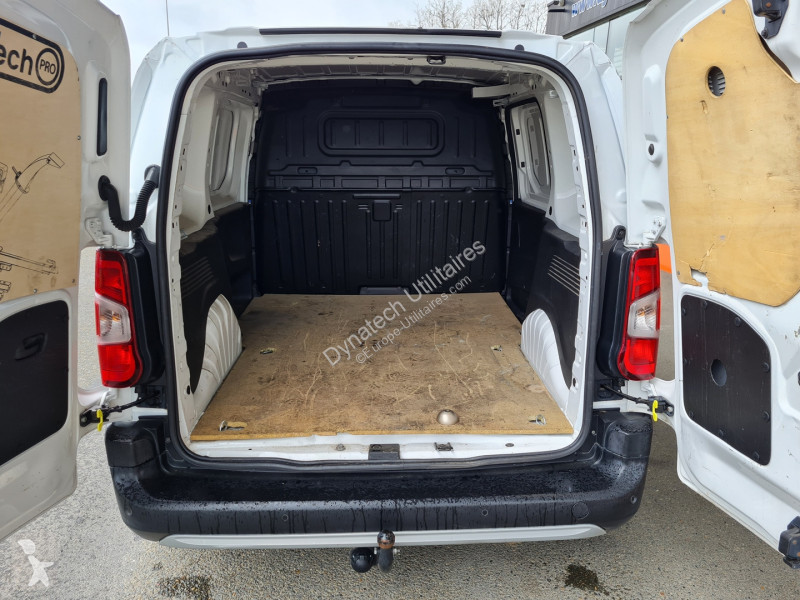 Véhicule utilitaire Peugeot PARTNER STANDARD...