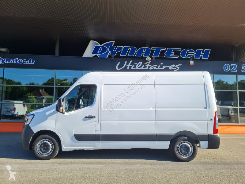 Véhicule utilitaire Renault MASTER III FG F3300...