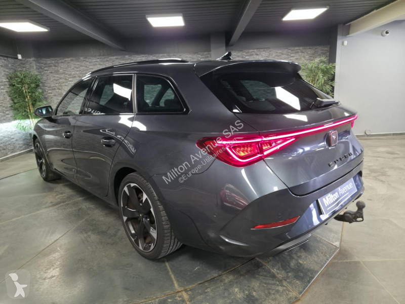 Samochód dostawczy Cupra Leon Sportstourer 1.5e...