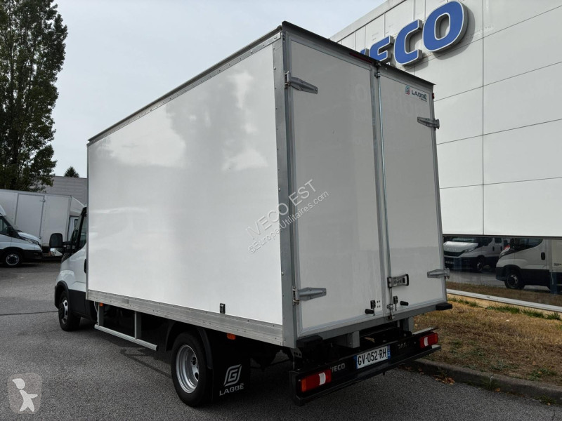 Коммерческий автомобиль Iveco CCb 35C16H 3.0 -...